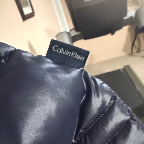 Calvin Klein Women's Dark Blue Puffer Jacket - Picture 5 of 14